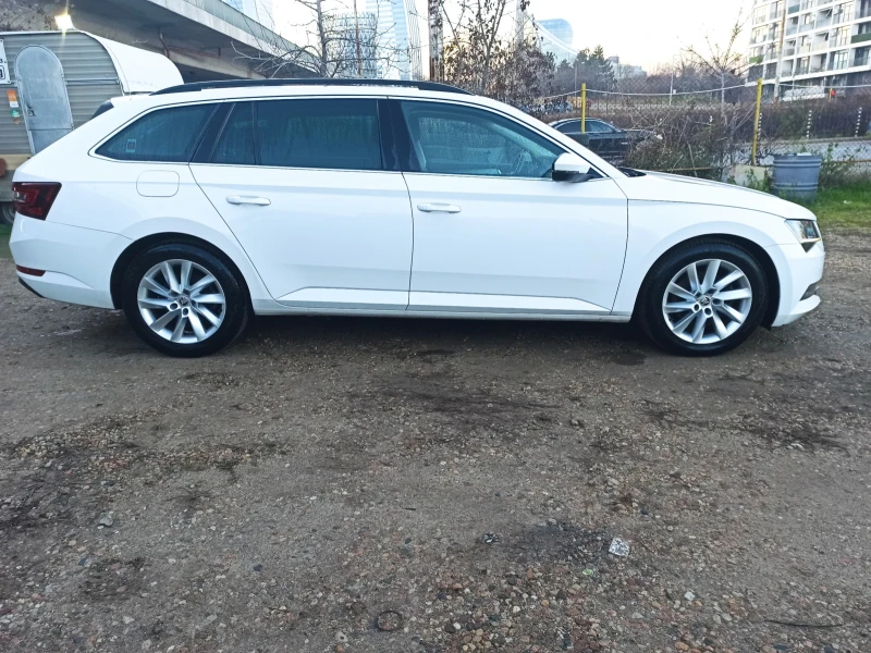 Skoda Superb 190к.с 4х4, FACELIFT , снимка 5 - Автомобили и джипове - 51537437