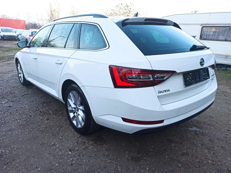 Skoda Superb 190к.с 4х4, FACELIFT , снимка 16 - Автомобили и джипове - 51537437
