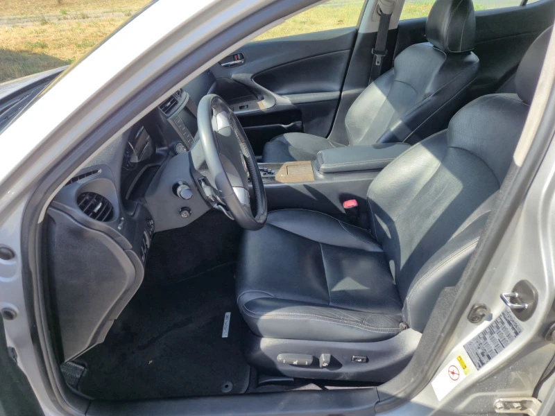 Lexus IS 250 Luxury, снимка 2 - Автомобили и джипове - 52392223