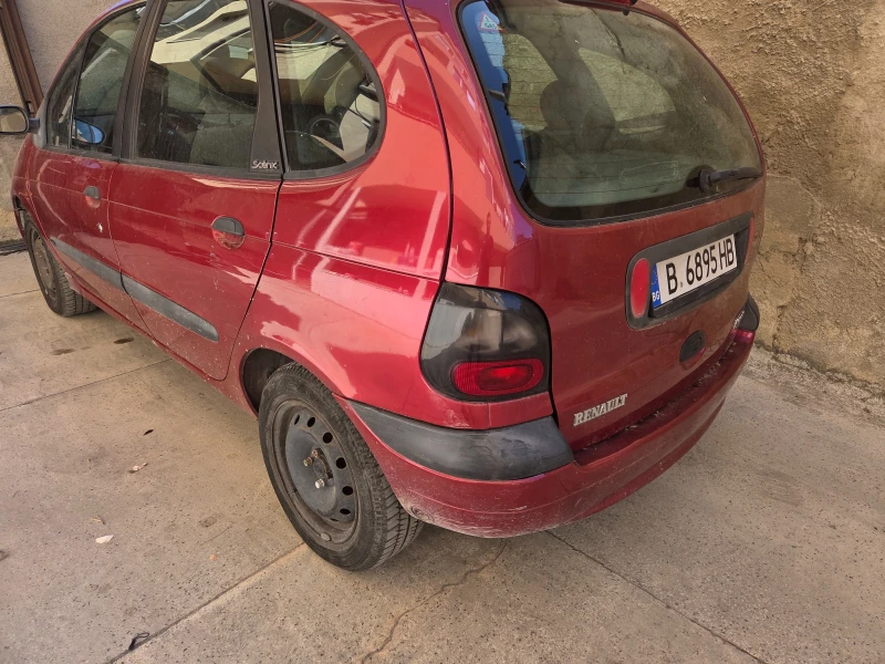 Renault Scenic 1.6e, снимка 4 - Автомобили и джипове - 52192724