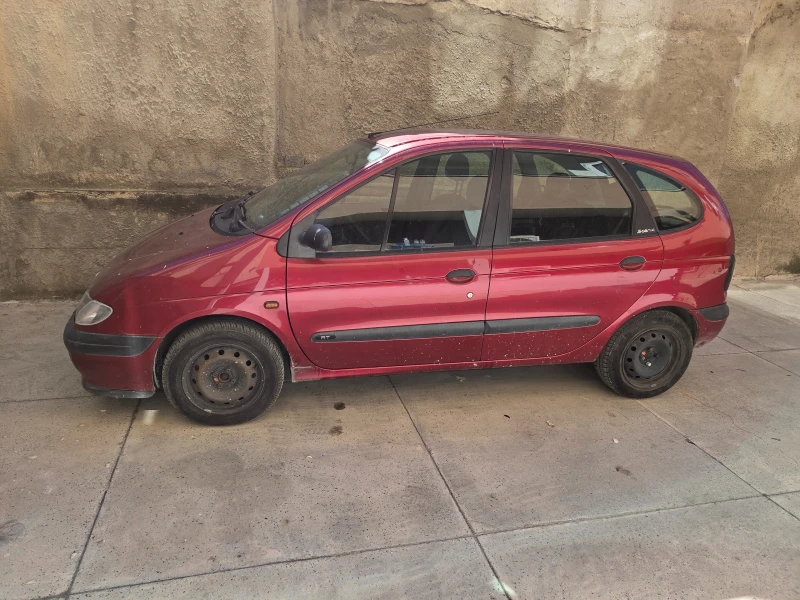 Renault Scenic 1.6e, снимка 3 - Автомобили и джипове - 52192724