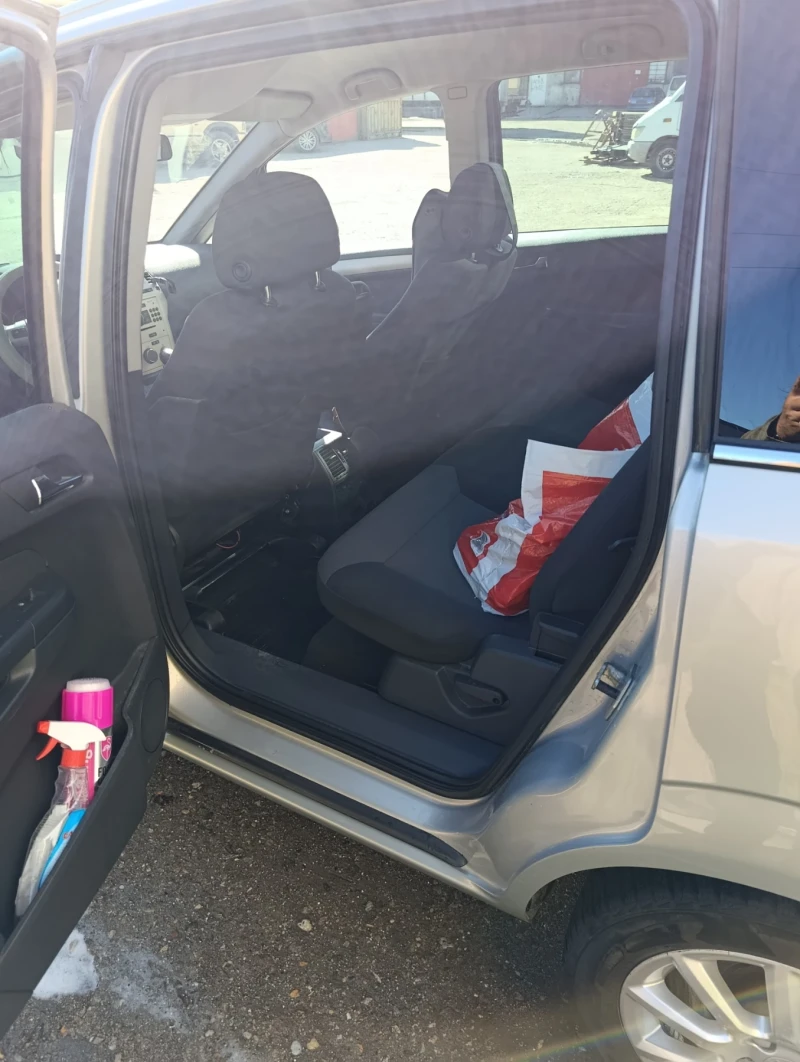 Opel Zafira, снимка 7 - Автомобили и джипове - 52390003