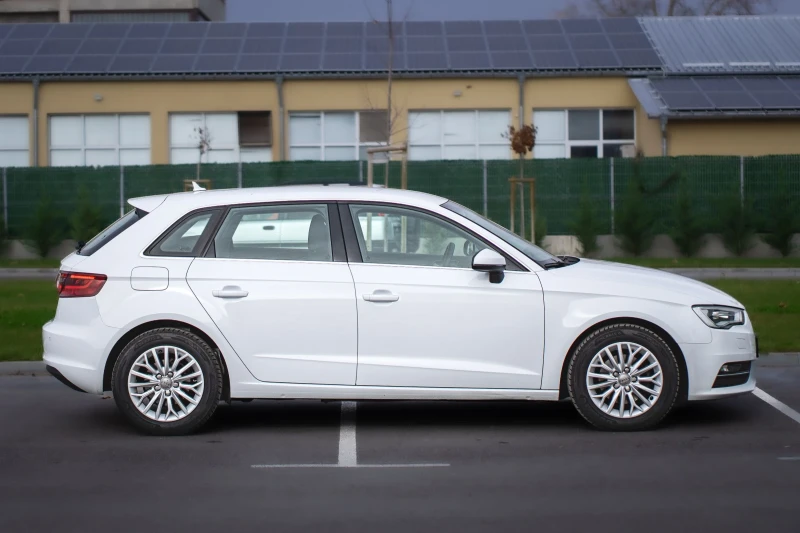 Audi A3 Sportsback 1.6 TDI, снимка 3 - Автомобили и джипове - 52540445