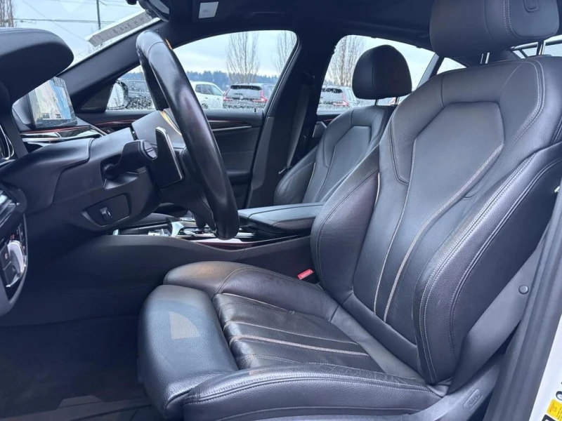 BMW 540 * Leather Interior Navigation System * CARFAX * БЕ, снимка 13 - Автомобили и джипове - 52931497