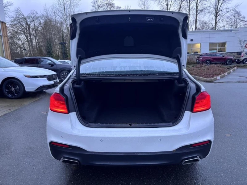 BMW 540 * Leather Interior Navigation System * CARFAX * БЕ, снимка 7 - Автомобили и джипове - 52931497