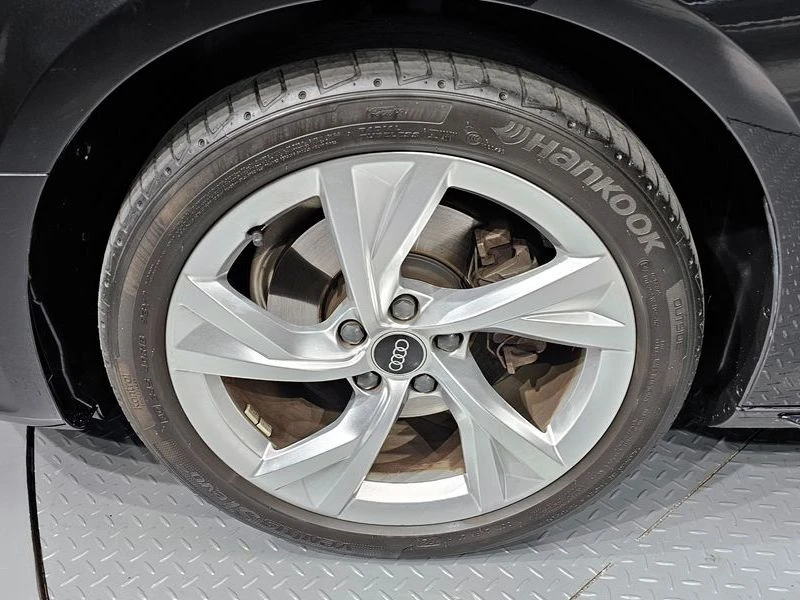 Audi A4 40 TFSI Premium| 190к.с.| ВКЛ.ТЕХНОТЕСТ, снимка 5 - Автомобили и джипове - 55134946