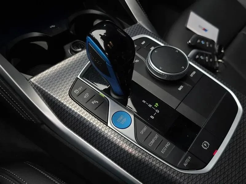 BMW i4, снимка 9 - Автомобили и джипове - 56688040