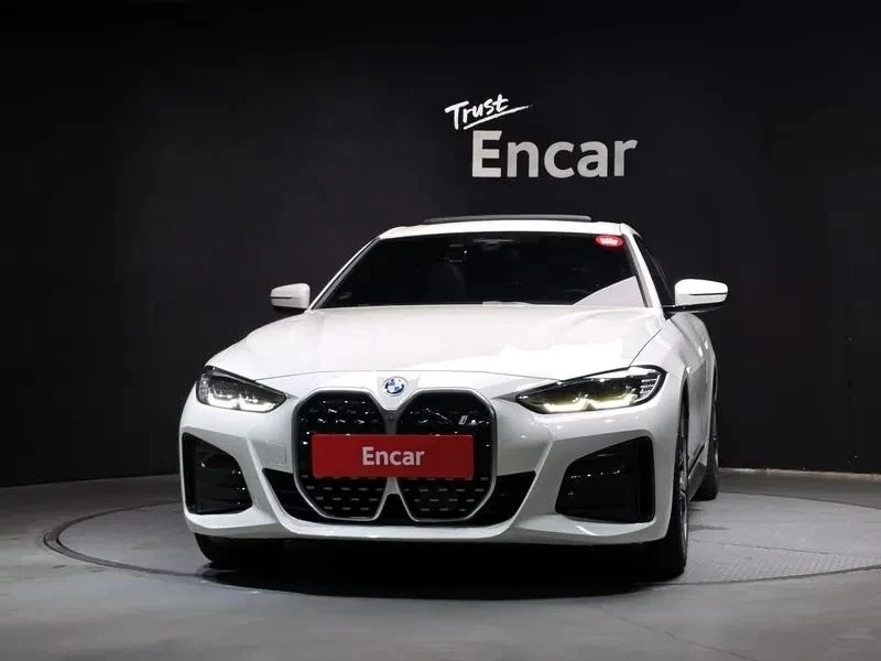 BMW i4, снимка 3 - Автомобили и джипове - 56688040