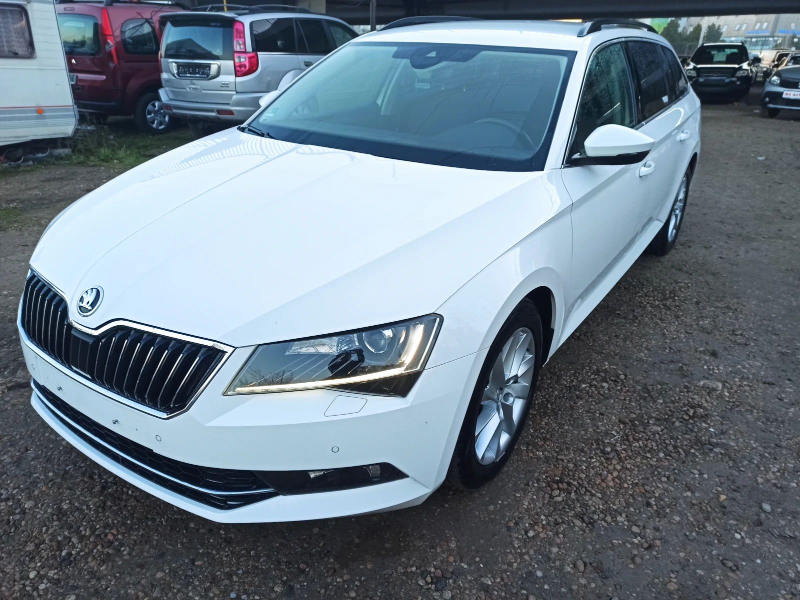 Skoda Superb 190к.с 4х4, FACELIFT , снимка 1