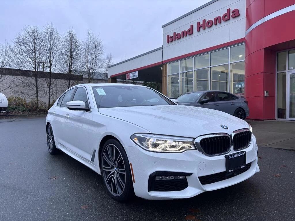 BMW 540 * Leather Interior Navigation System * CARFAX * БЕ, снимка 1