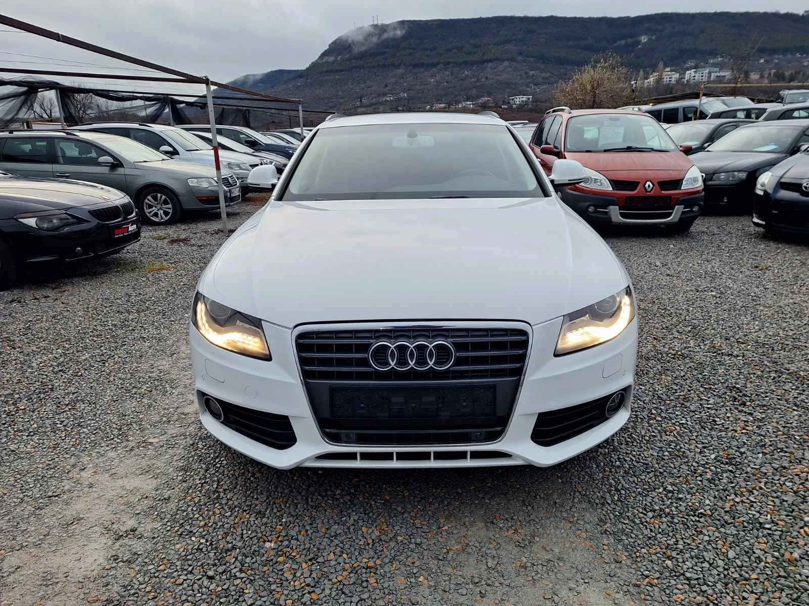 Audi A4 2.0 TDI-143 К.С НАВИГАЦИЯ - изображение 2