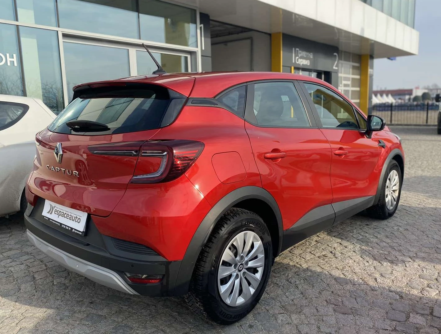 Renault Captur 999Tce 90к.с - изображение 4