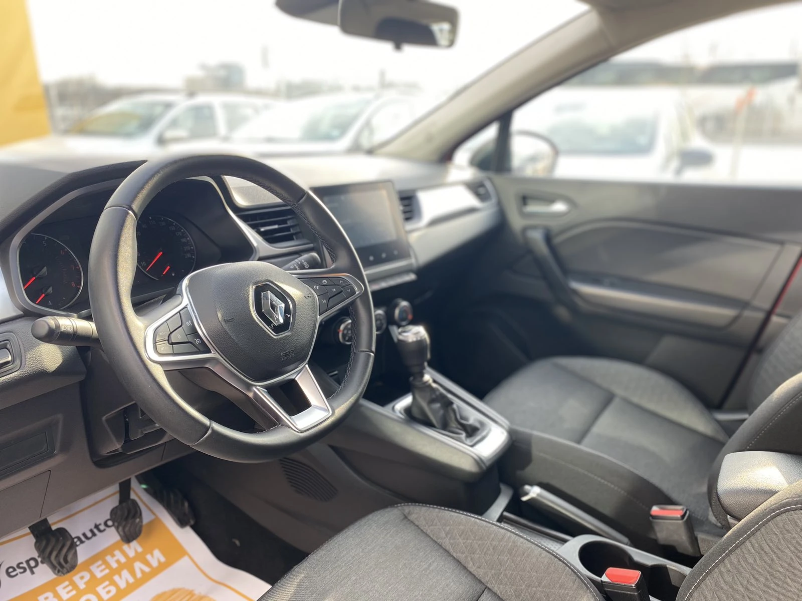 Renault Captur 999Tce 90к.с - изображение 7