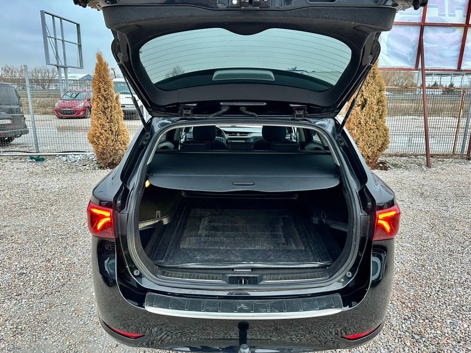 Toyota Avensis    | Mobile.bg   14