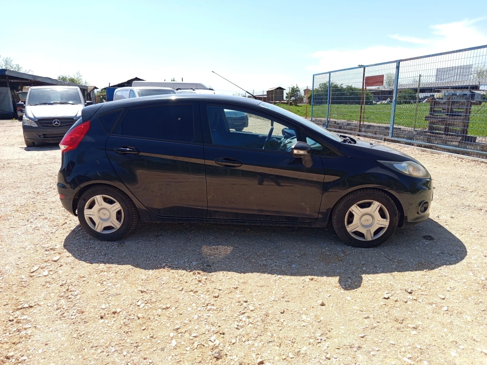 Ford Fiesta  - изображение 3