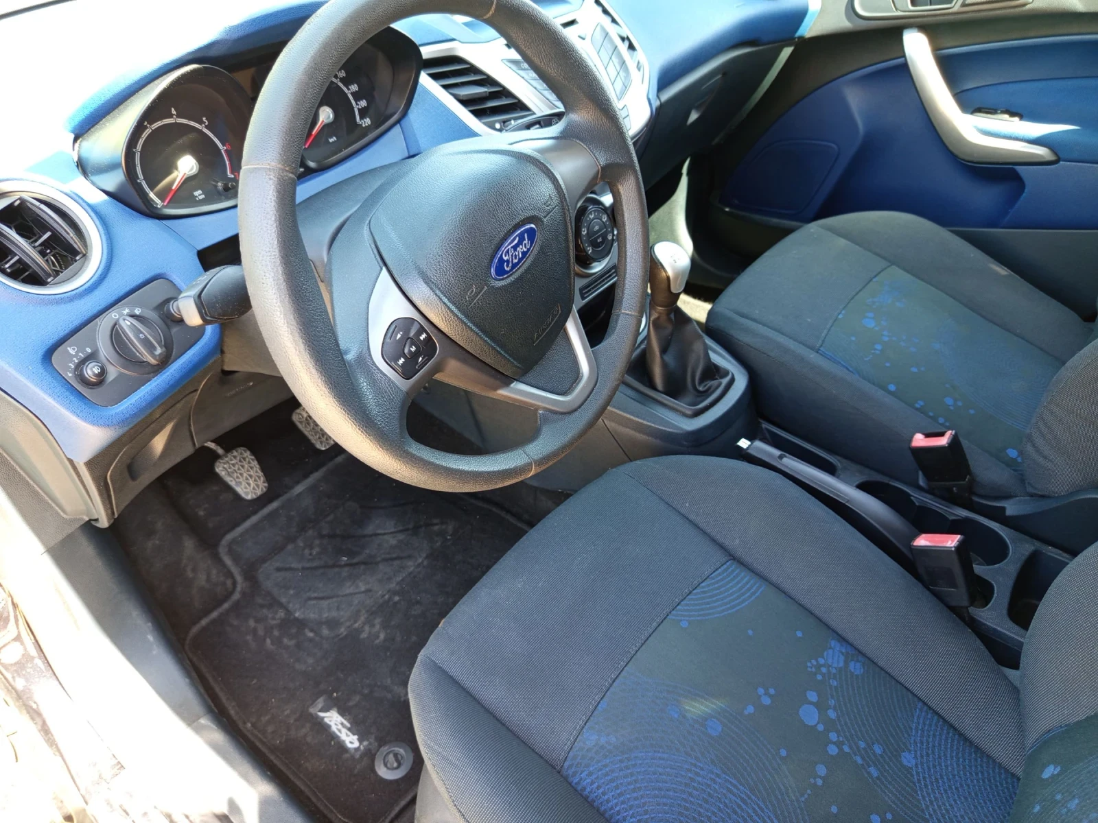 Ford Fiesta  - изображение 7