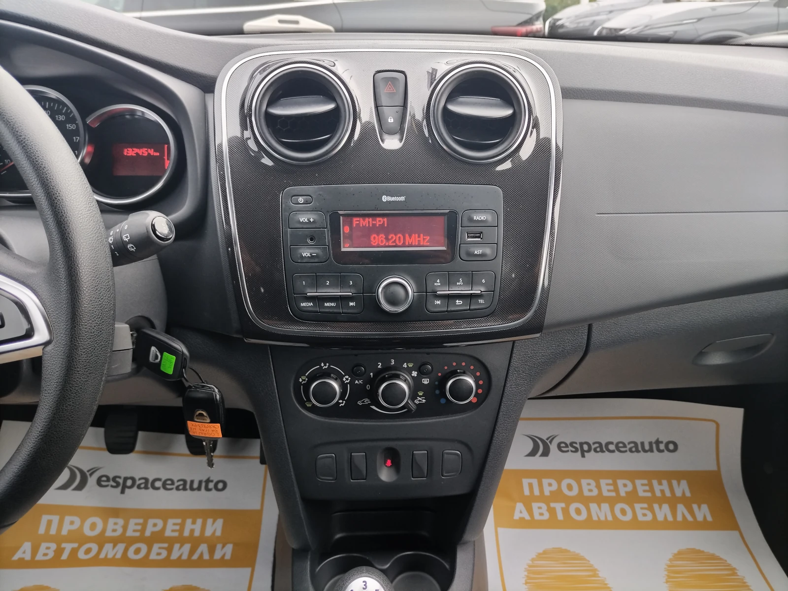 Dacia Logan 1.0sCe/100к.с./Газ/Бензин/N1 - изображение 10