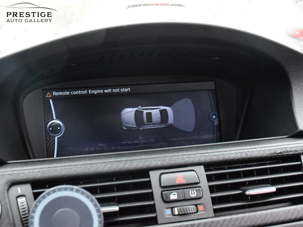 BMW M3 CARBON ROOF* Keyless* Червена кожа* Отлично състоя - изображение 9