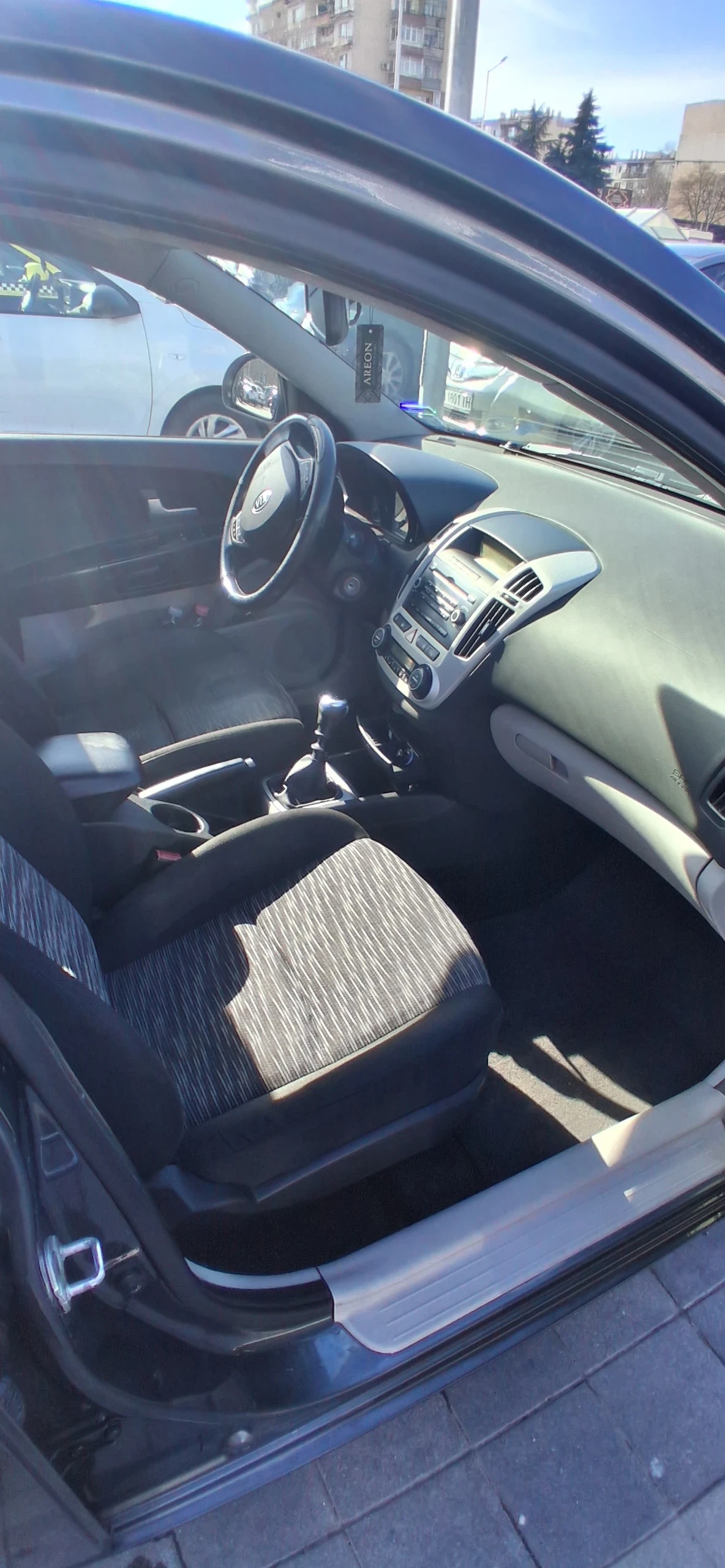 Kia Ceed 1.6 дизел 115кс климатроник, снимка 11 - Автомобили и джипове - 53604074