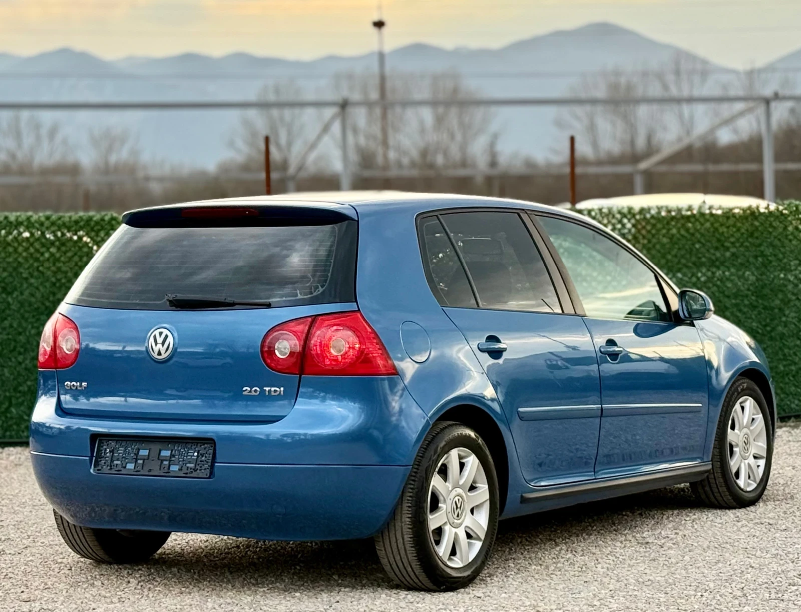 VW Golf 2.0TDi ИТАЛИЯ, снимка 7 - Автомобили и джипове - 53997806