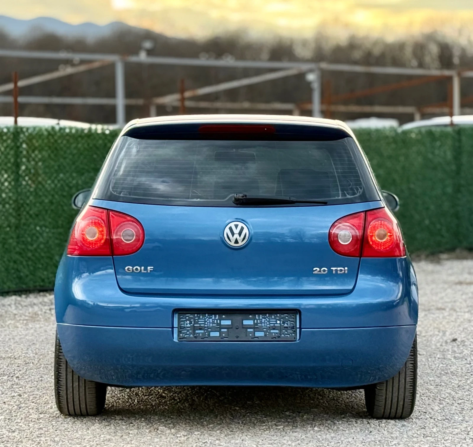 VW Golf 2.0TDi ИТАЛИЯ, снимка 6 - Автомобили и джипове - 53997806