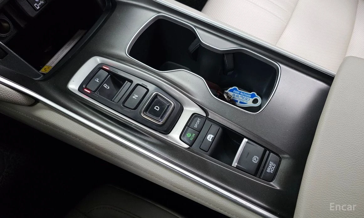 Honda Accord 2.0* HYBRID* ПОДГРЕВ* 360КАМЕРА* LANE* ASSIST* , снимка 12 - Автомобили и джипове - 54196815