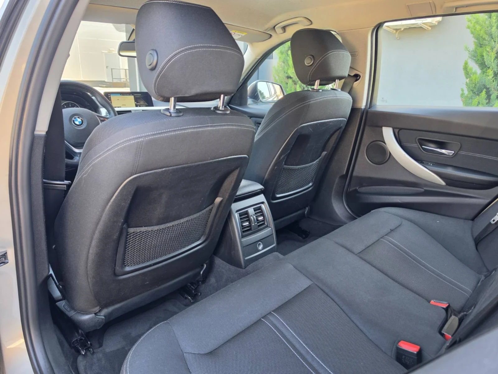 BMW 320 B 47, Автоматик , Белгия , снимка 10 - Автомобили и джипове - 54445258