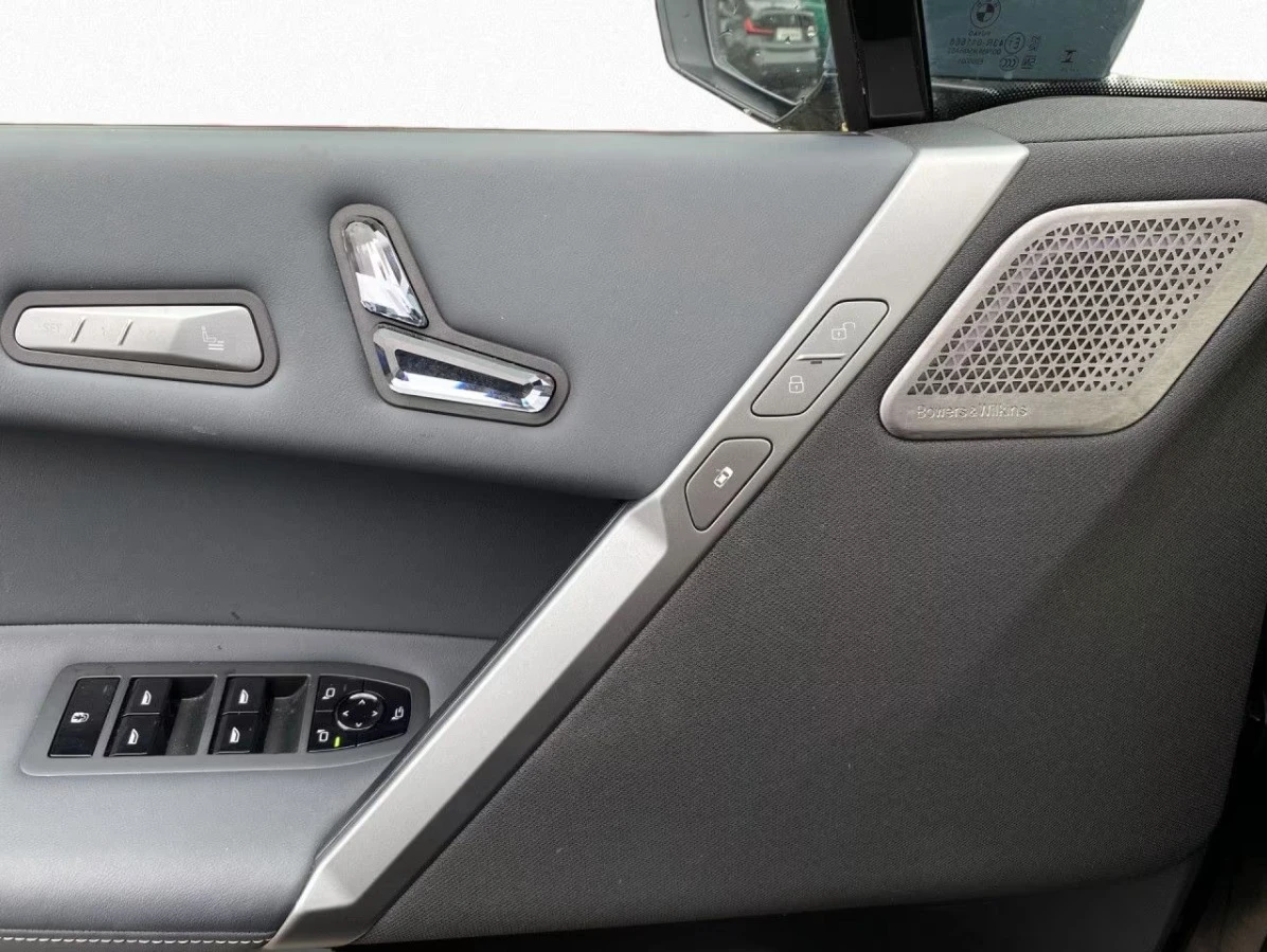 BMW iX M60* xDrive* B&W* SkyLounge* Laser, снимка 9 - Автомобили и джипове - 54509598
