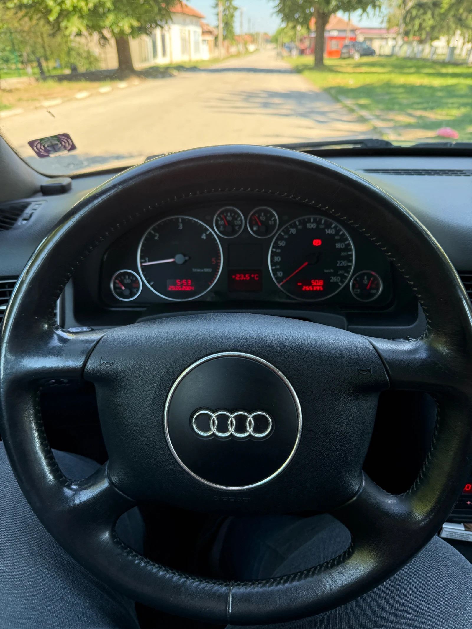 Audi A6 1.9TDI, снимка 9 - Автомобили и джипове - 54870320