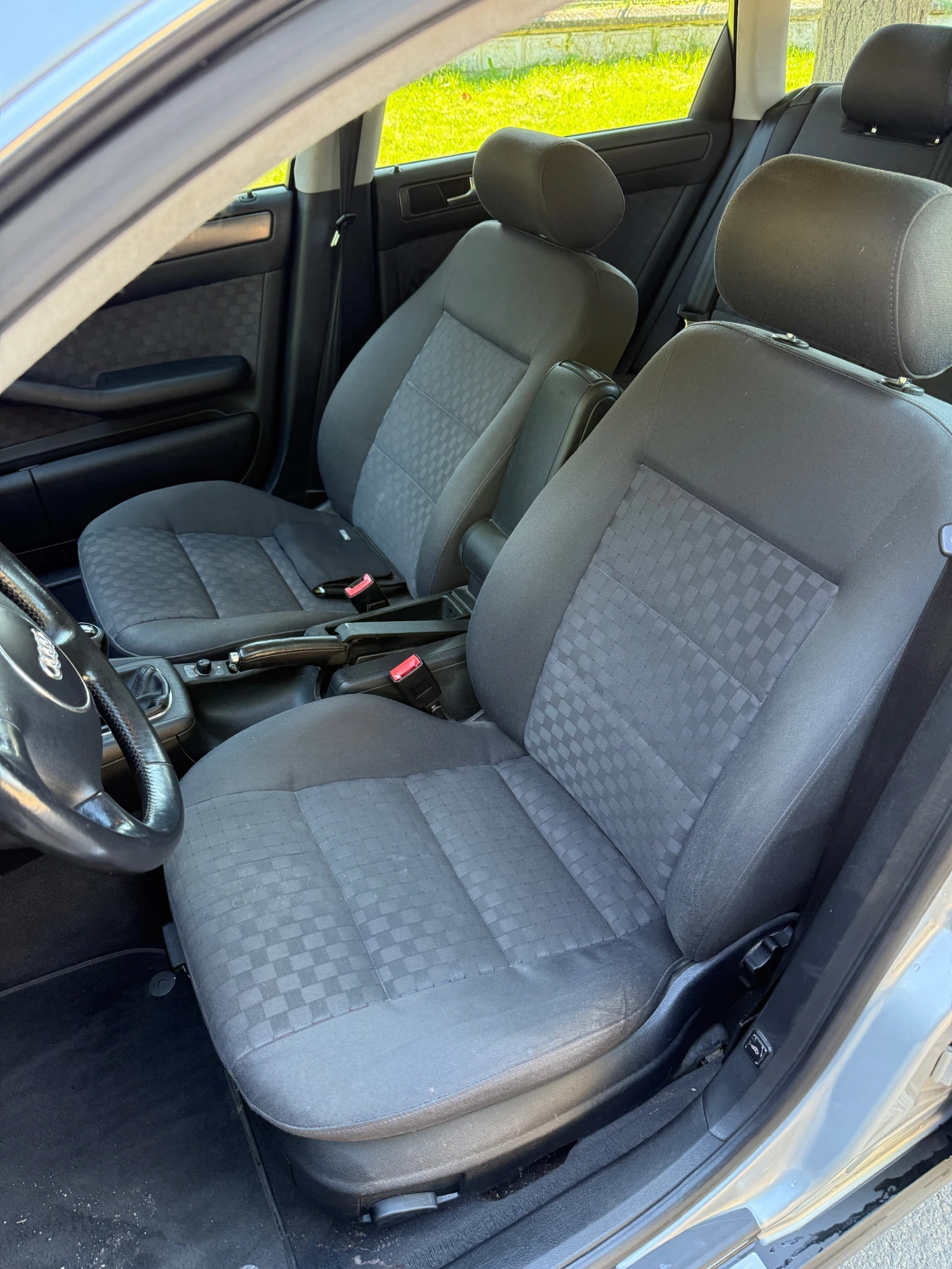 Audi A6 1.9TDI, снимка 8 - Автомобили и джипове - 54870320