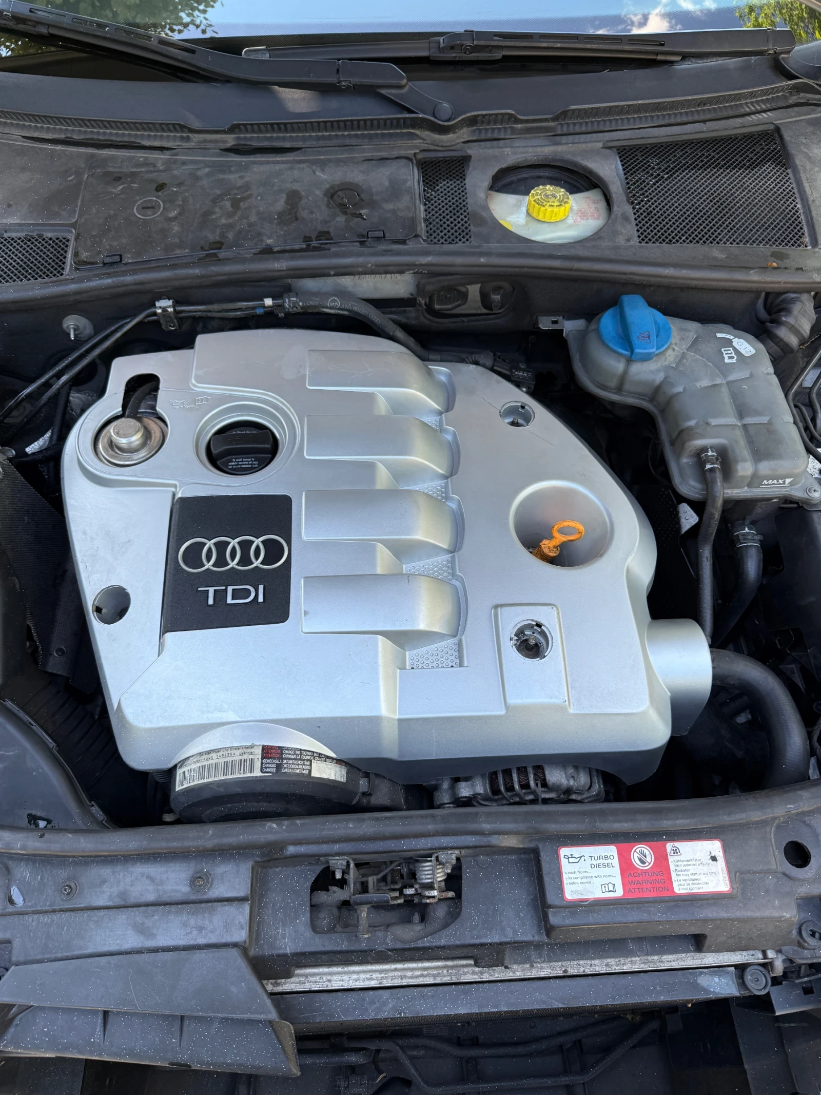 Audi A6 1.9TDI, снимка 14 - Автомобили и джипове - 54870320
