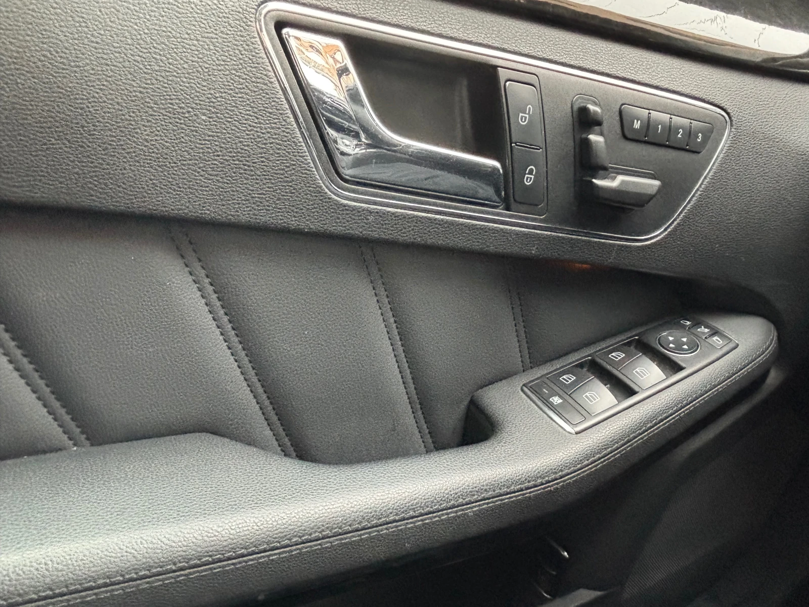 Mercedes-Benz E 350, снимка 12 - Автомобили и джипове - 54902193