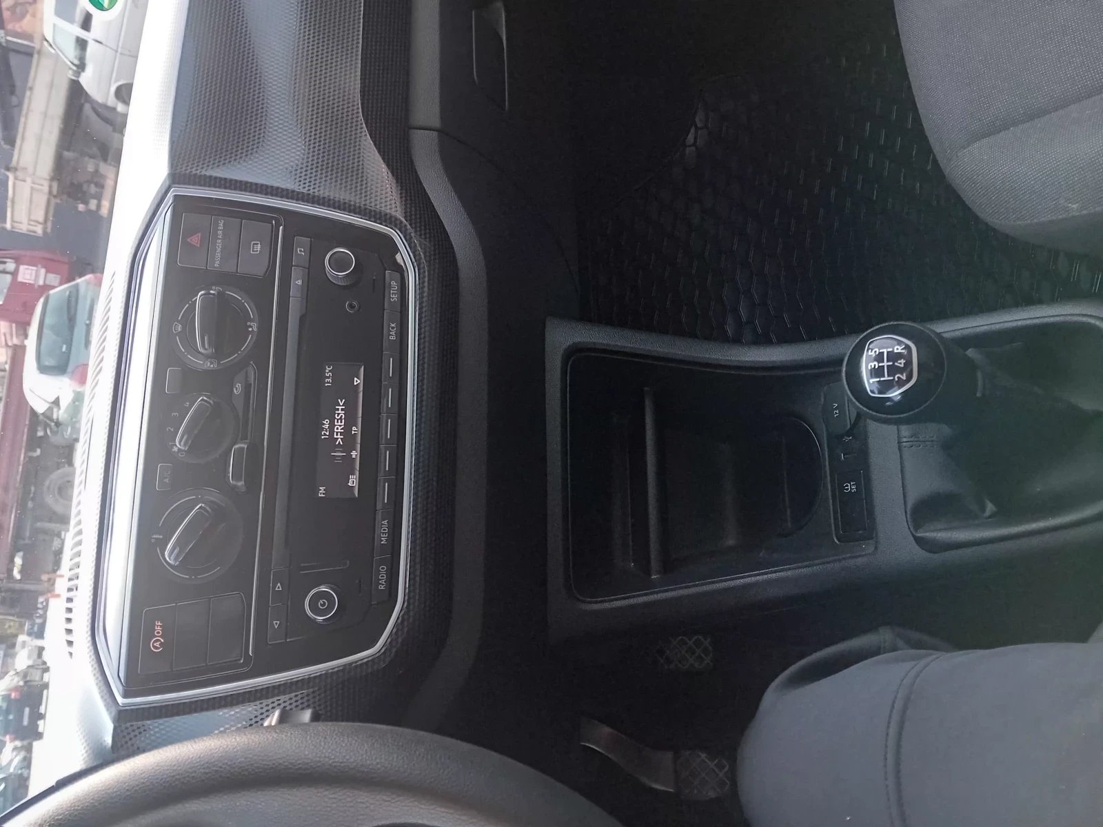 VW Up Метан, снимка 14 - Автомобили и джипове - 56298389