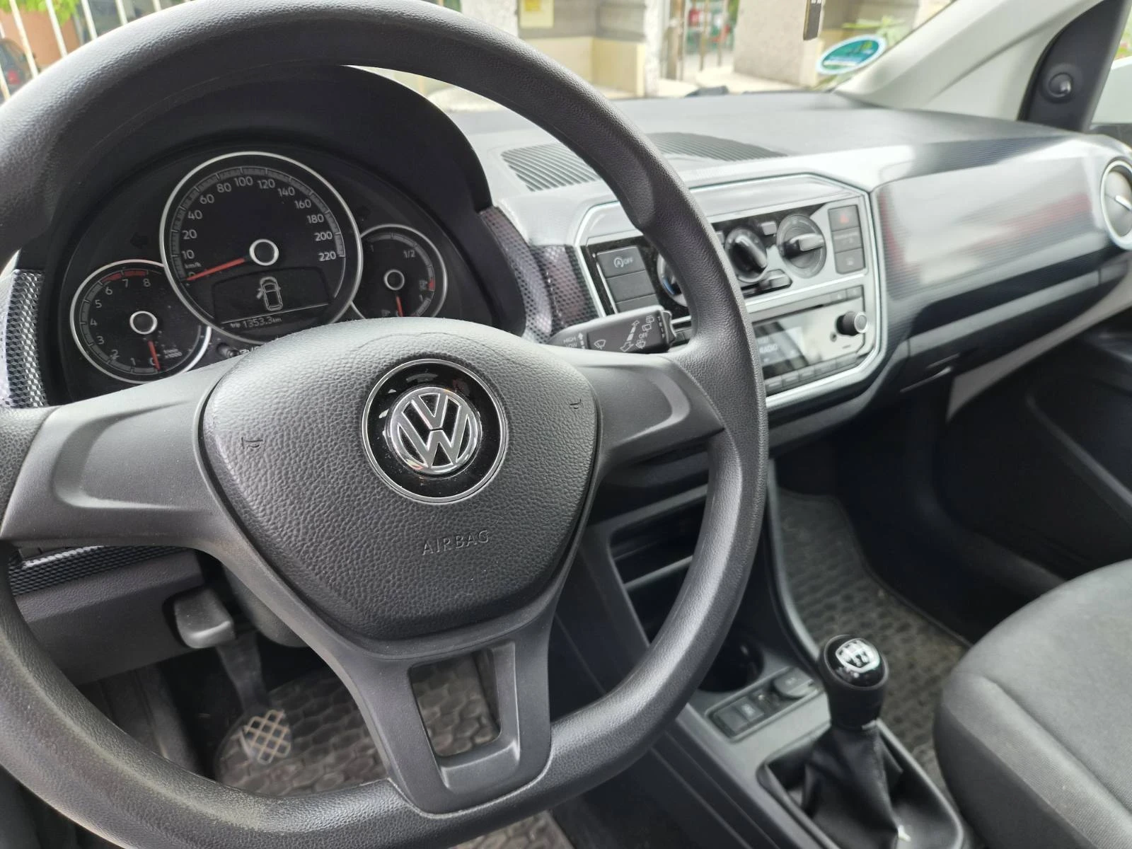 VW Up Метан, снимка 3 - Автомобили и джипове - 55248259