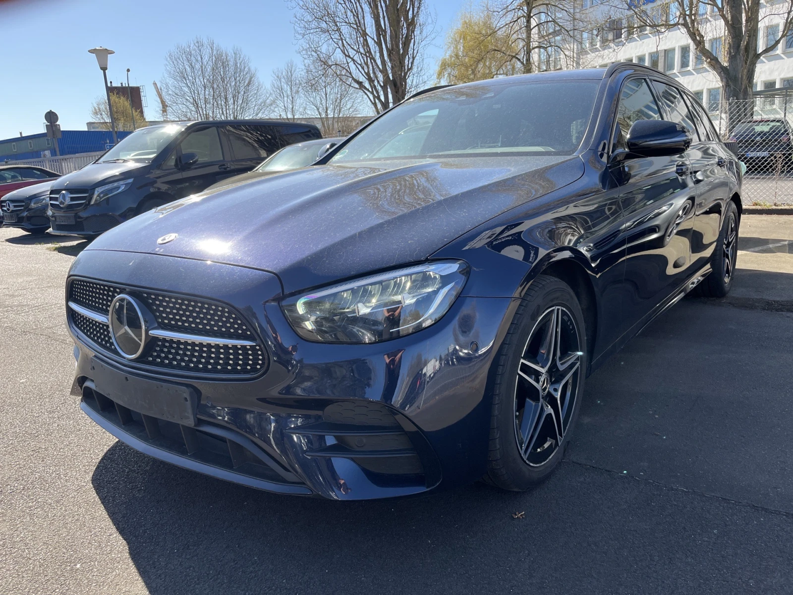 Mercedes-Benz E 300 AMG Line Hybrid