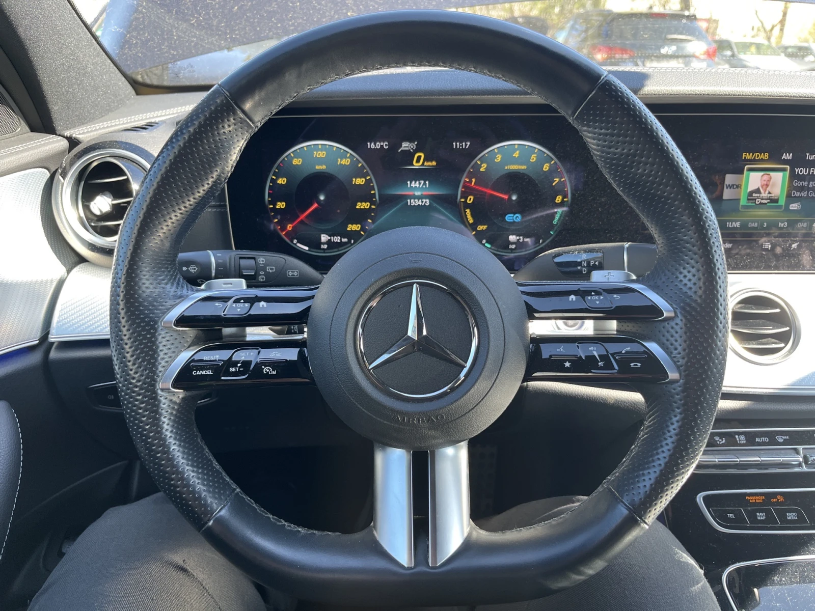 Mercedes-Benz E 300 AMG Line Hybrid, снимка 5 - Автомобили и джипове - 55394501