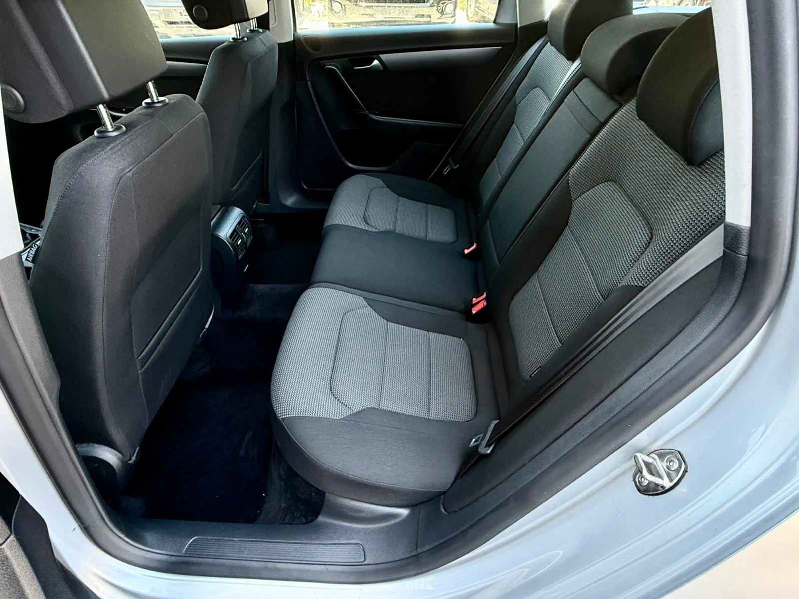 VW Passat 2.0TDI-LED-������ | Mobile.bg � ����������� 12