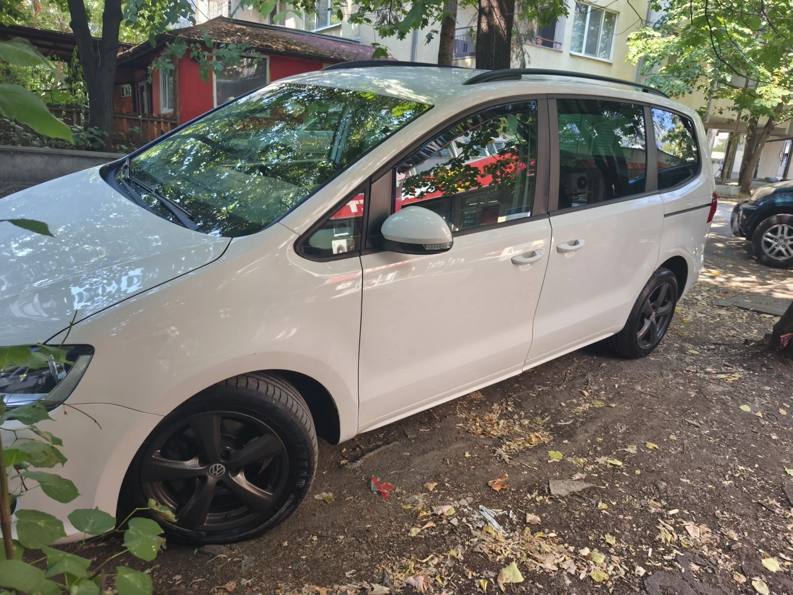 VW Sharan, снимка 4 - Автомобили и джипове - 56303120