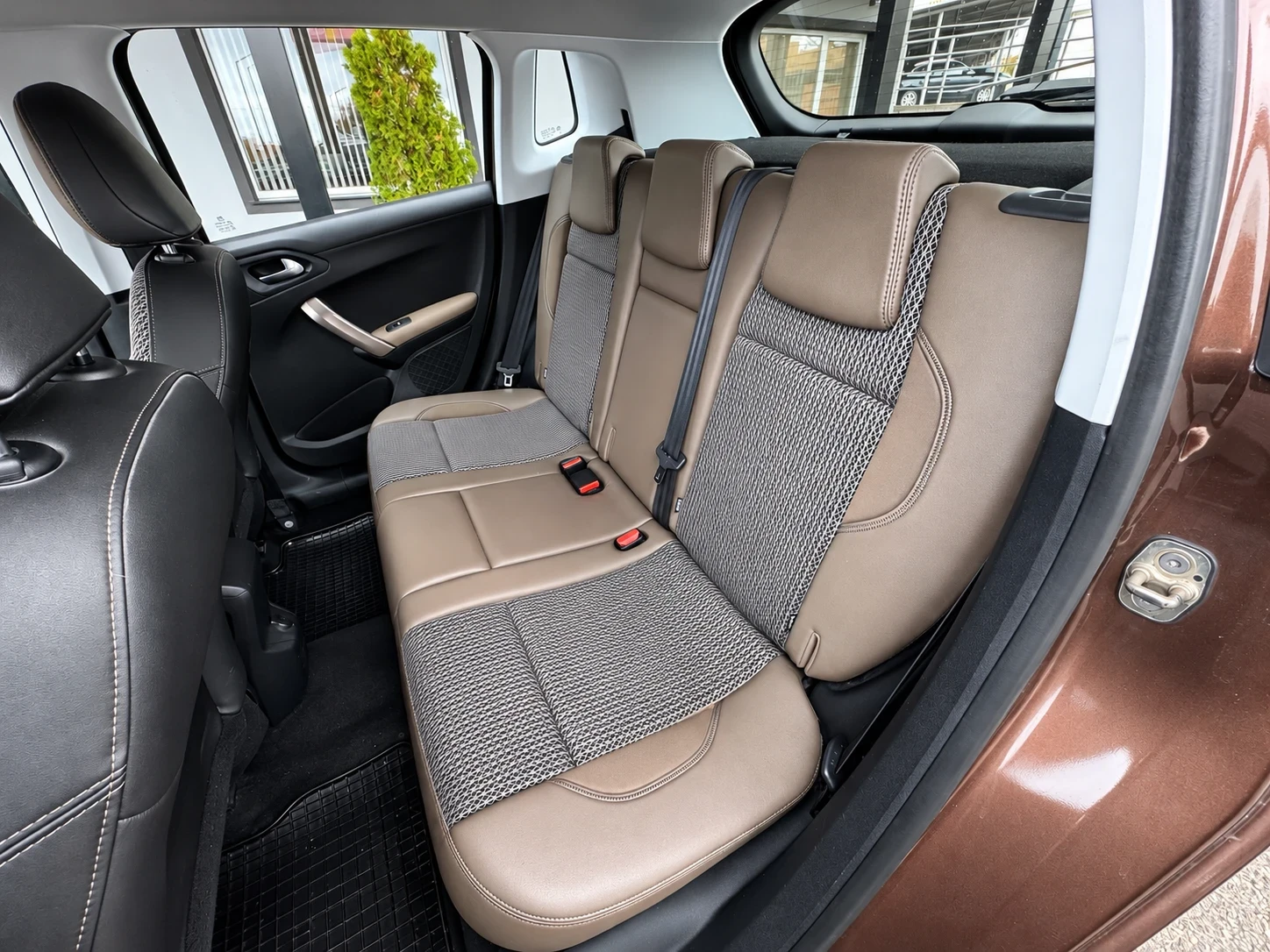Peugeot 2008 1.6HDI ��� ���� | Mobile.bg � ����������� 11