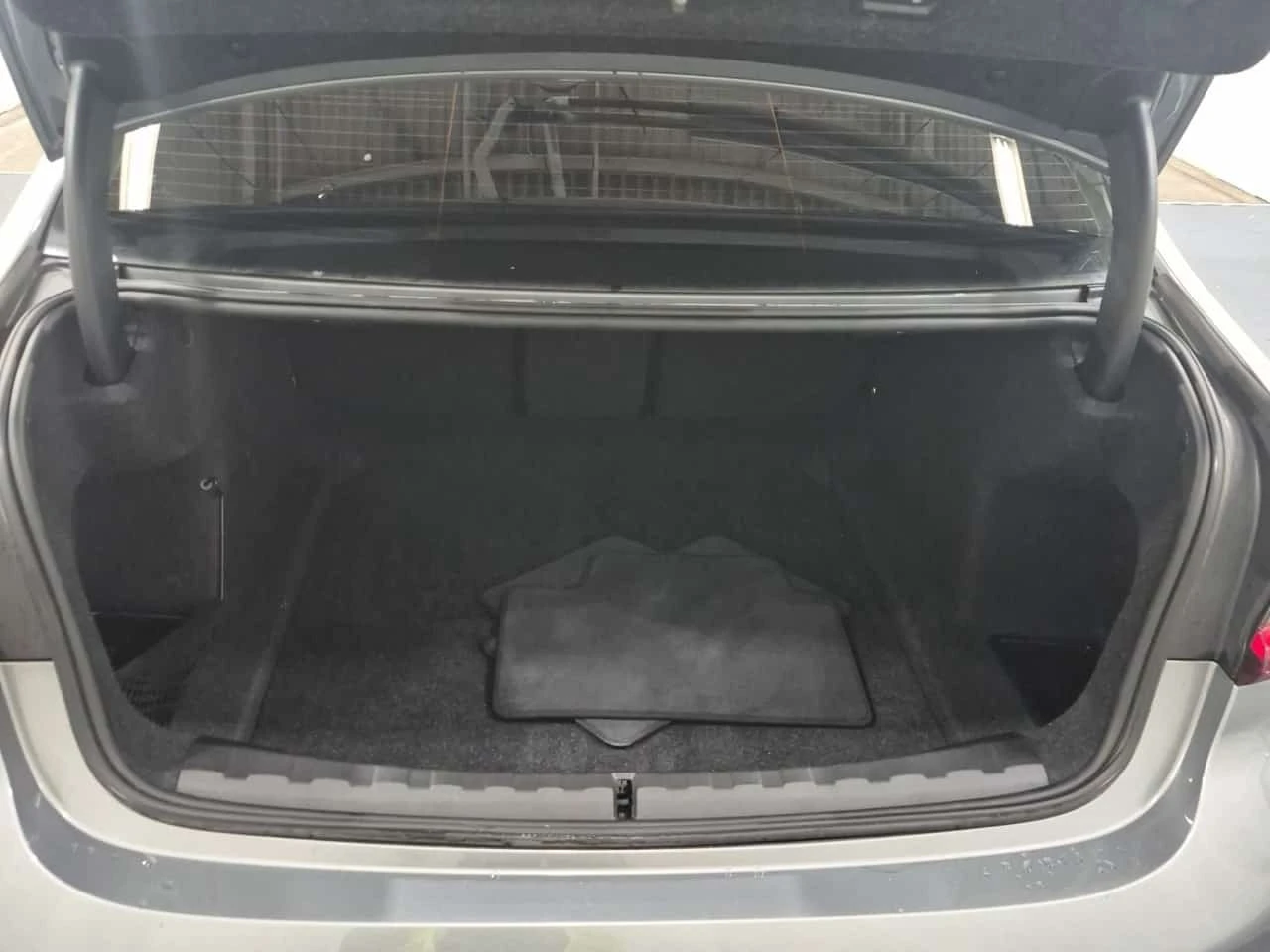 BMW 330 / ���-�� / 2 ����� / 360 ������ / �������� | Mobile.bg � ����������� 15