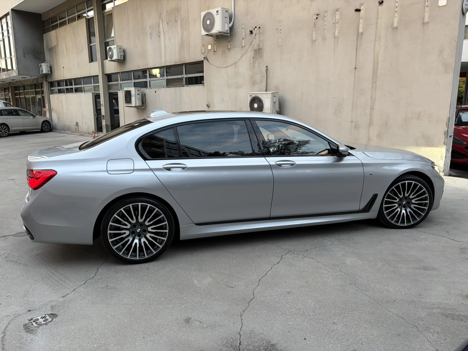 BMW 730 Ld X-drive Individual 3xTV, снимка 3 - Автомобили и джипове - 56510759