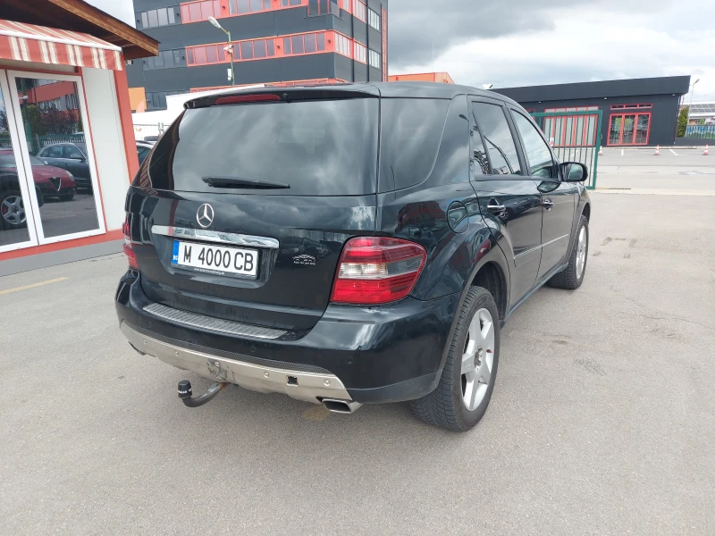 Mercedes-Benz ML 350 i, 4 MATIC, FULL EXTRI, снимка 6 - Автомобили и джипове - 47236891