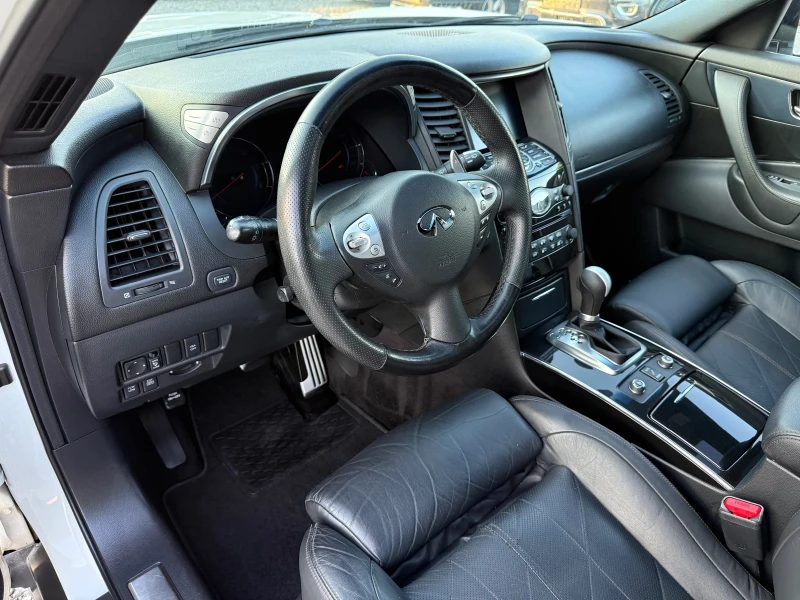 Infiniti Fx 30 dS V6 (238hp) AWD/DVD/TV/360/Подгрев/Обдухване/EU5, снимка 8 - Автомобили и джипове - 51009324