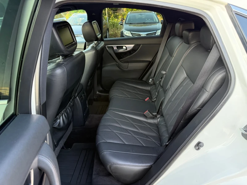Infiniti Fx 30 dS V6 (238hp) AWD/DVD/TV/360/Подгрев/Обдухване/EU5, снимка 12 - Автомобили и джипове - 51009324