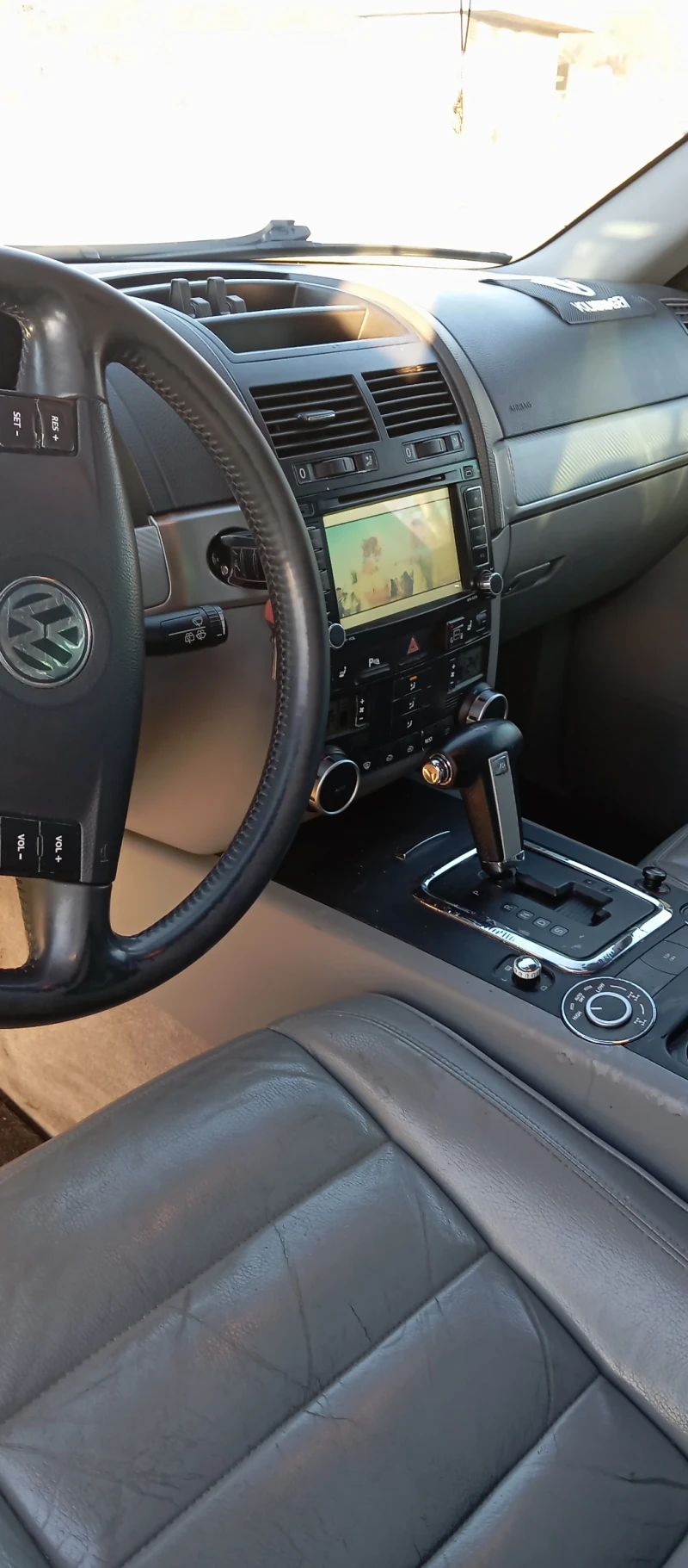 VW Touareg 3.2, снимка 5 - Автомобили и джипове - 52890464