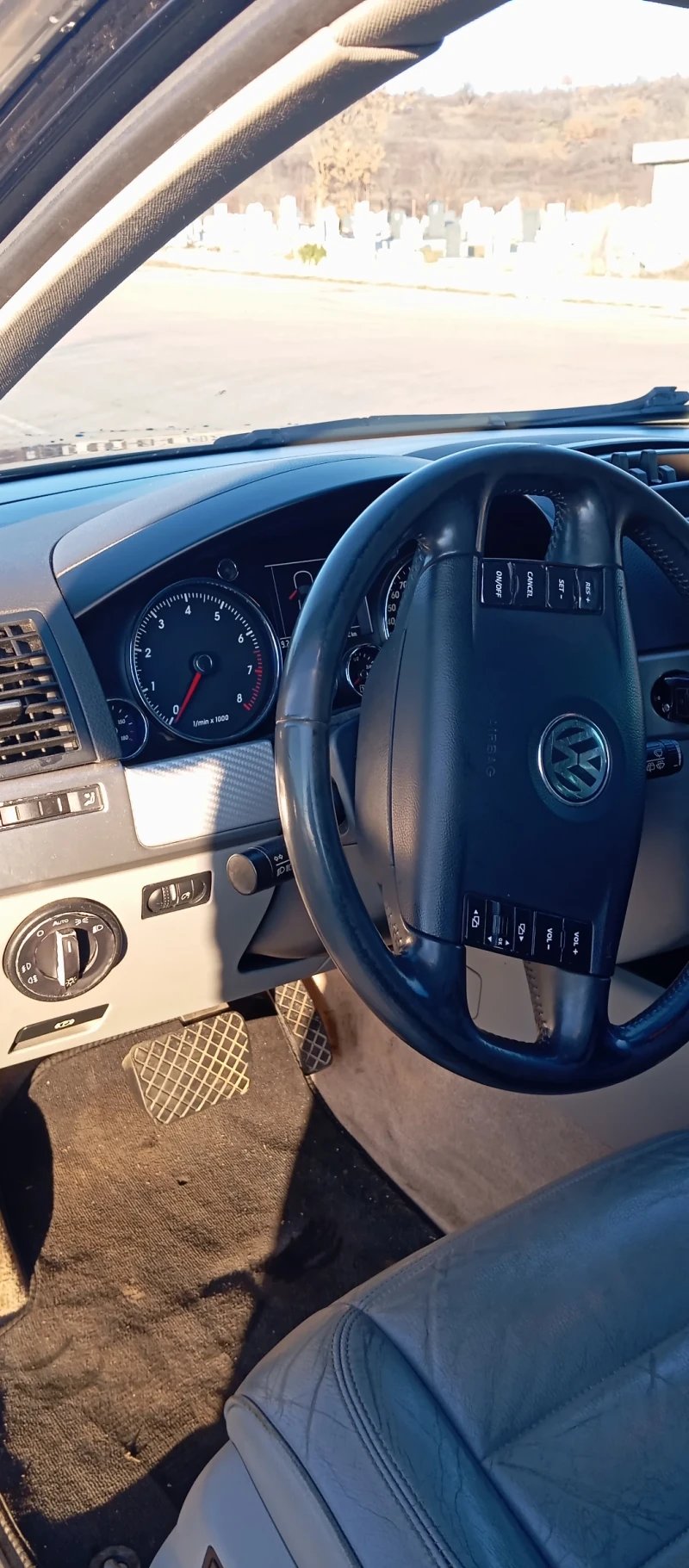 VW Touareg 3.2, снимка 4 - Автомобили и джипове - 52890464