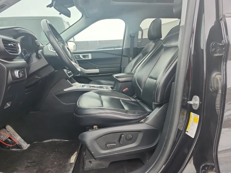 Ford Explorer XLT  CARFAX, снимка 5 - Автомобили и джипове - 52694229