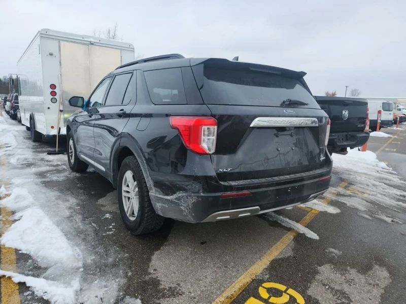 Ford Explorer XLT  CARFAX, снимка 4 - Автомобили и джипове - 52694229