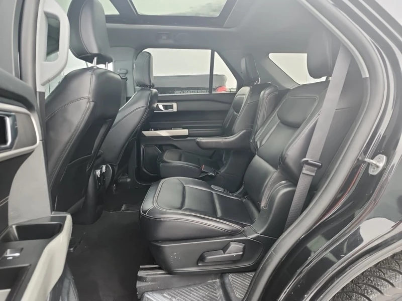 Ford Explorer XLT  CARFAX, снимка 13 - Автомобили и джипове - 52694229