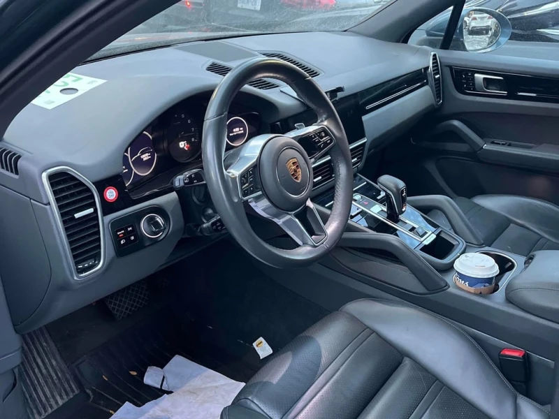 Porsche Cayenne 2019 AWD * CARFAX * БЕЗ ПЪРВОНАЧАЛНА ВНОСКА, снимка 8 - Автомобили и джипове - 52852252